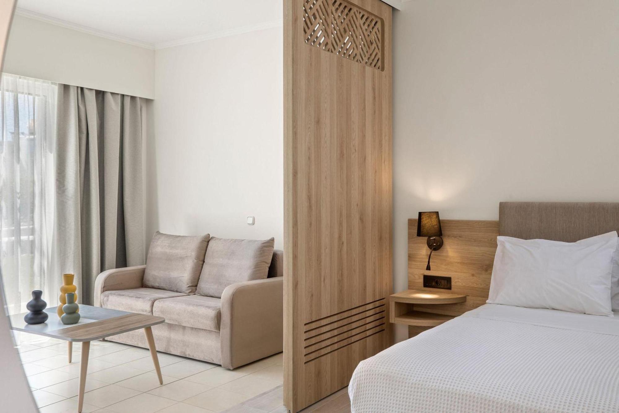 Labranda Kiotari Miraluna Resort Екстериор снимка