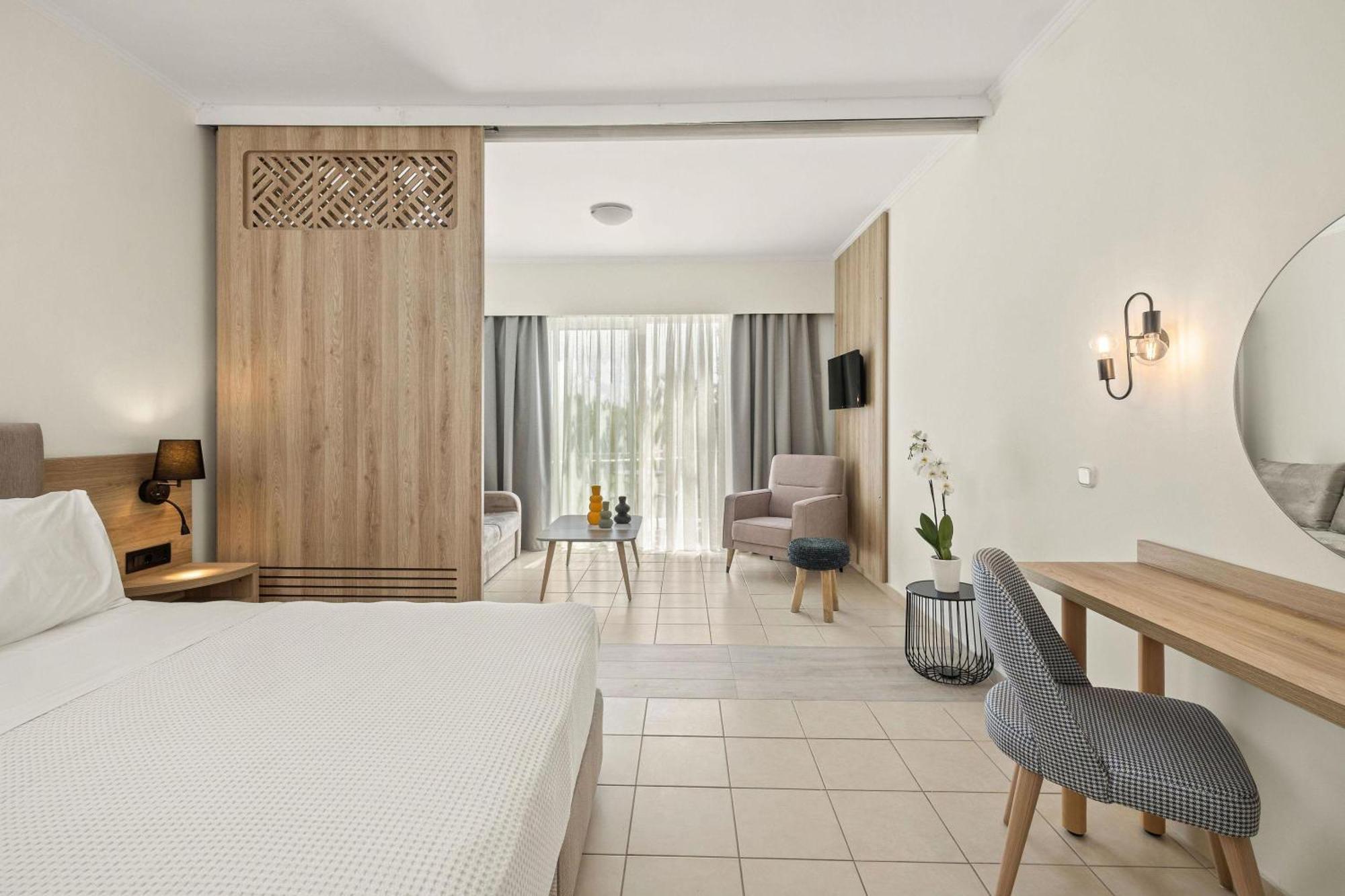 Labranda Kiotari Miraluna Resort Екстериор снимка